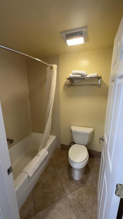 Garden Inn And Suites Glendora Buitenkant foto