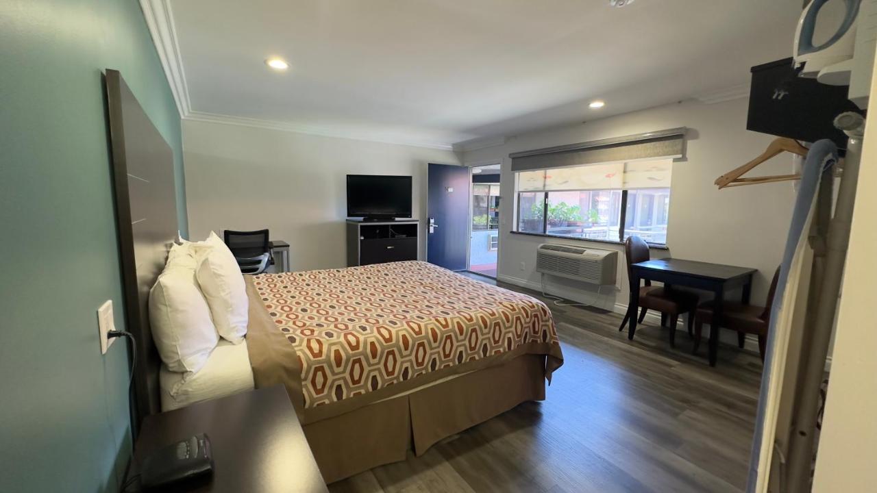Garden Inn And Suites Glendora Buitenkant foto