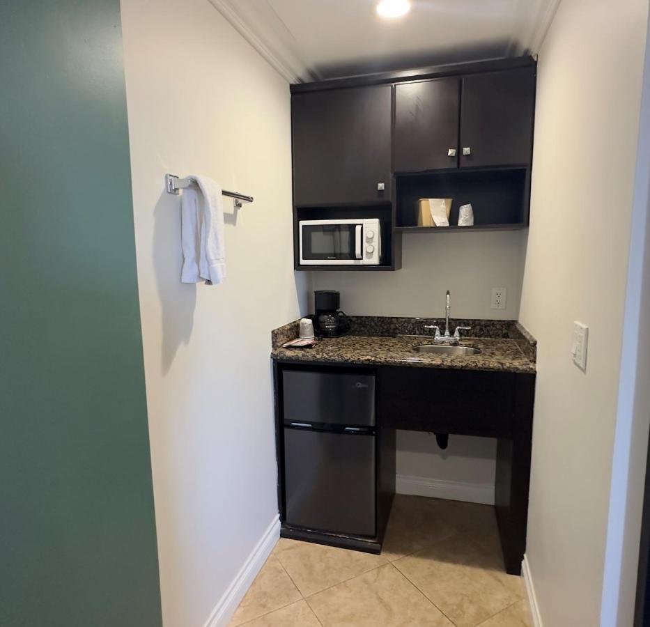 Garden Inn And Suites Glendora Buitenkant foto
