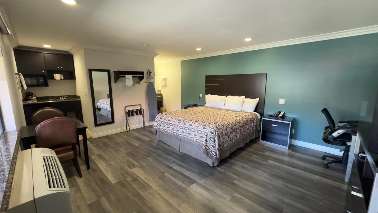 Garden Inn And Suites Glendora Buitenkant foto