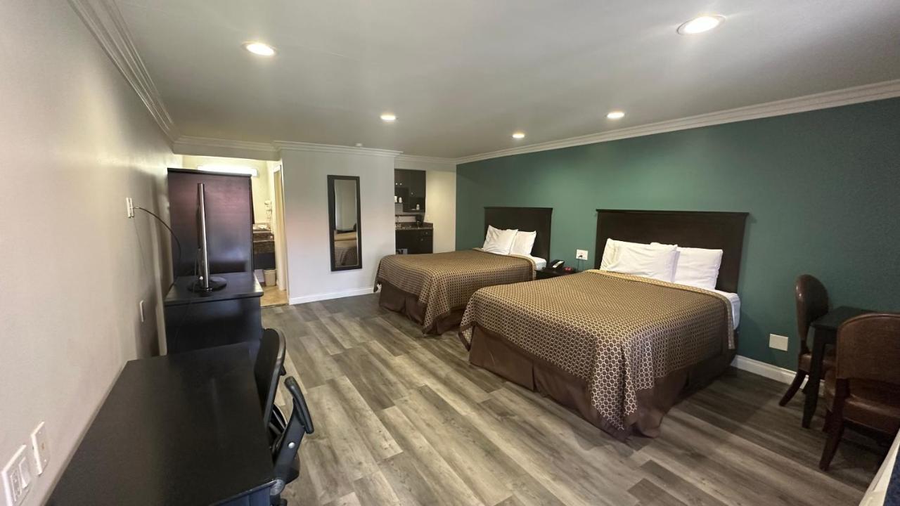 Garden Inn And Suites Glendora Buitenkant foto