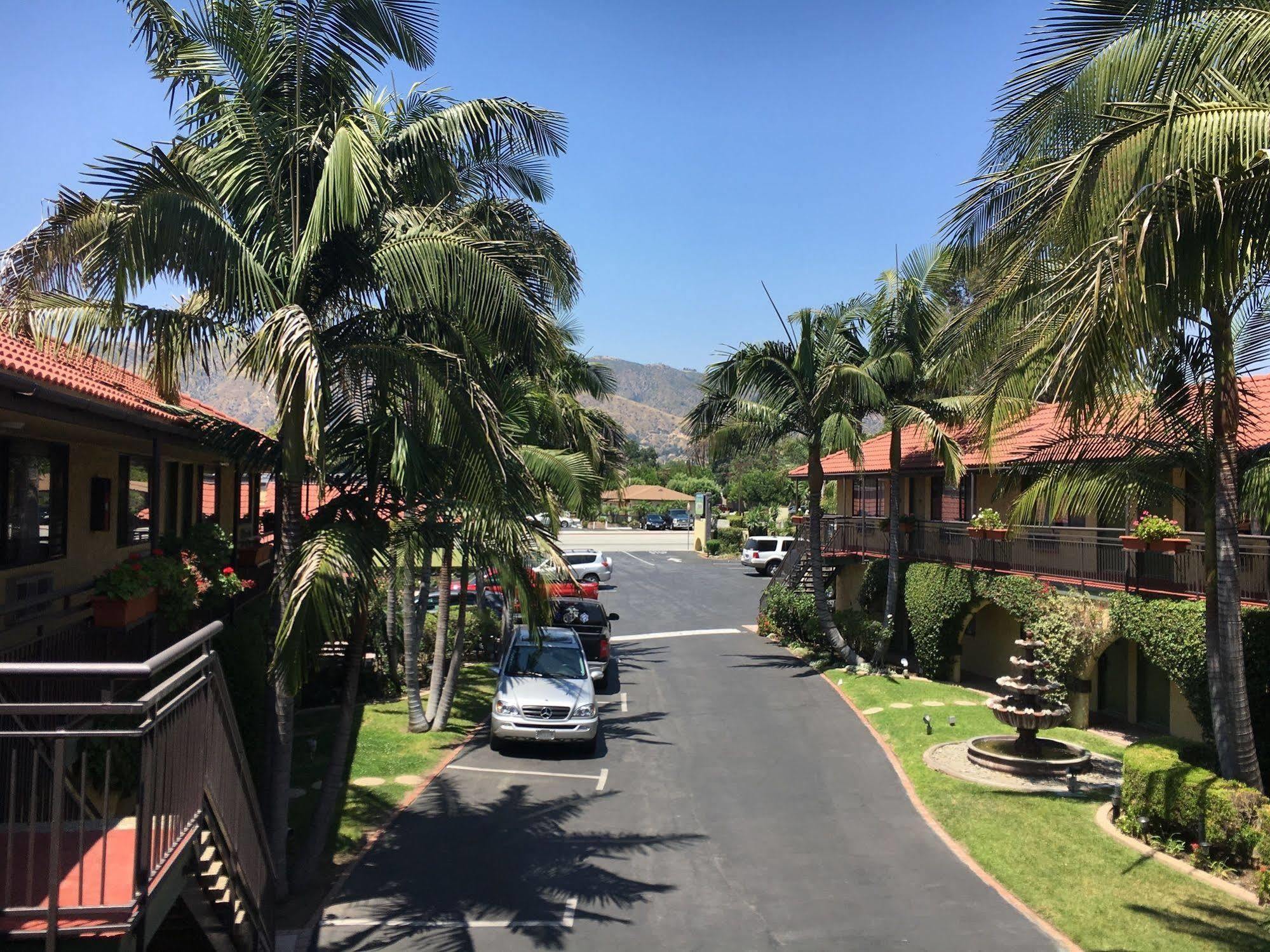 Garden Inn And Suites Glendora Buitenkant foto