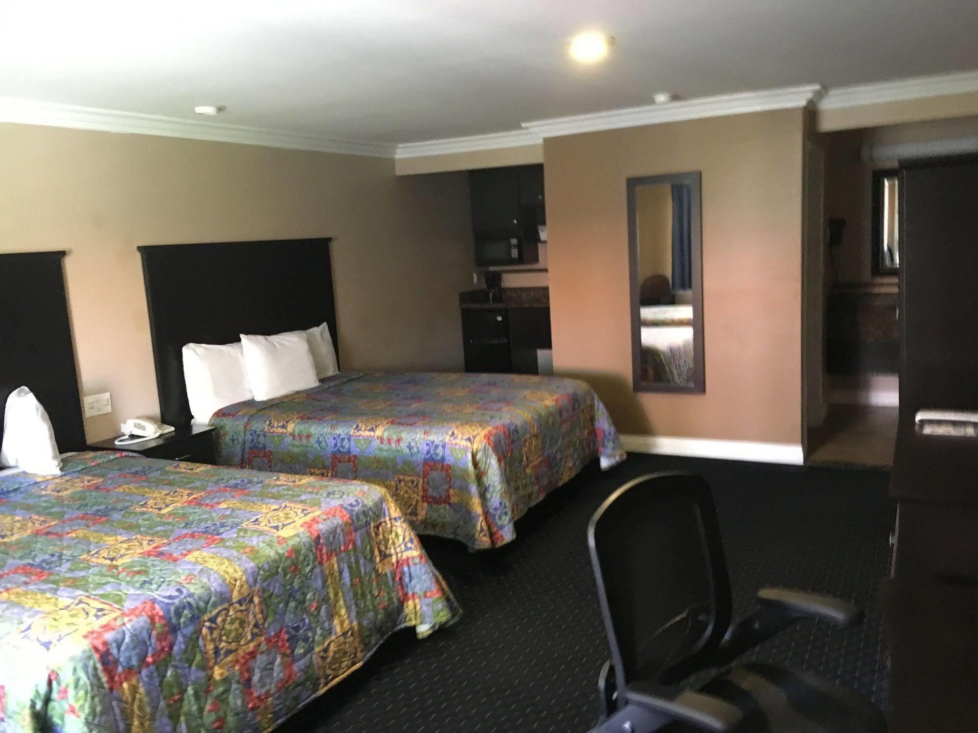 Garden Inn And Suites Glendora Buitenkant foto
